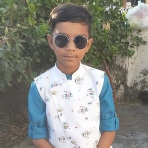 Meet your Posher, Dax patel